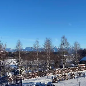 Mit Eigenem Garten Und Bergblick Oy-Mittelberg